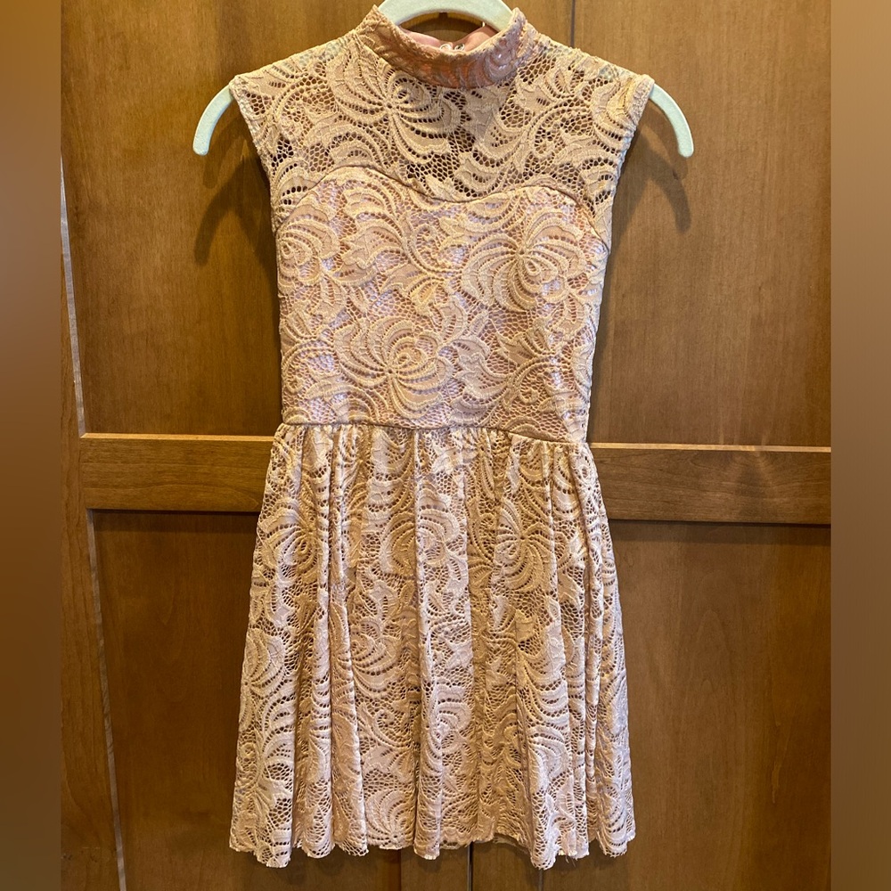 Beautiful cap sleeve pink solo dance costume dress